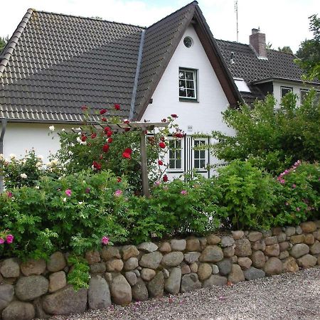 Ferienwohnungen Outzen 内伯尔 外观 照片